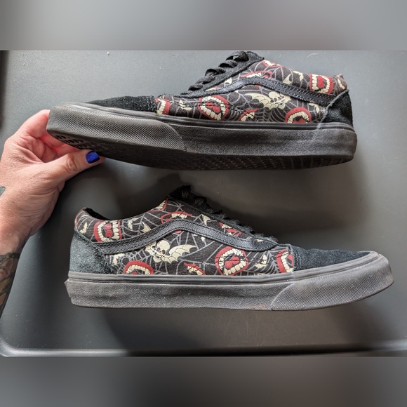 VANS Old Skool "Frights Off The Wall" Glow in The Dark Shoes M9.5/W11 - Picture 3 of 11